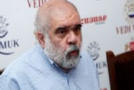 Siyaset bilimci: Ermenistan ve Karabağ arasında gümrük ile ilgili yeni bir durum söz konusu değil