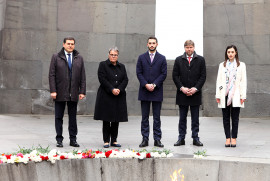 Avrupa Konseyi Parlamenterler Meclisi Başkanı, Ermeni Soykırımı Anıt Kompleksi'ni ziyaret etti