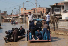 Ermenistan İran'a insani yardım gönderecek