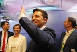 Ukrayna'daki devlet başkanlığı seçimlerinden Vladimir Zelenskiy başarıyla çıktı.