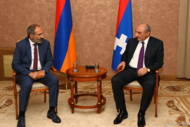 Nikol Paşinyan ve Bako Sahakyan Artsakh'ın başkentinde bir araya geldi