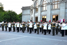 Ermenistan ve Britanya askeri bandoları Yerevan’da ortak konser verecek