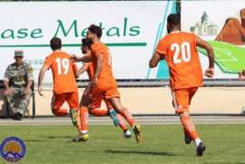 Tanınmamış ülkelerin yarıştığı CONIFA 2019'da Batı Ermenistan takımı rakibini 5:0 skorla yendi