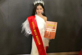 Türkiye’de “Mini Miss Evren-2019” çocuk güzellik yarışmasında 7 yaşındaki Ermeni kız kazandı