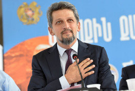 Garo Paylan: "Vartavar bayramı bir zamanlar bütün Anadolu şehirlerinde kutluyorduk. Şimdi yalnızca Ermenistan’da"