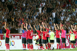 Ararat-Armenia futbol takımı Avrupa Ligi grup aşamasına daha çok yaklaştı (video)