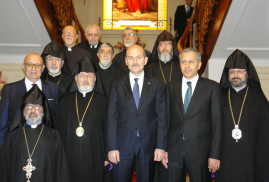 İstanbul Ermeni Patriği seçimi için talimatname bir haftadan hazır olacak