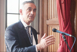 Lord Ara Darzi, Birleşik Krallığı Ermeni Soykırımı'nı tanımaya çağırdı