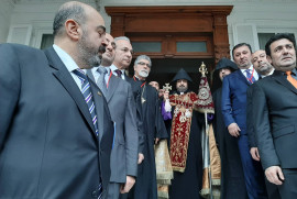 Саак Машалян избран 85-ым Константинопольским патриархом Армянской Апостольской церкви (фото)