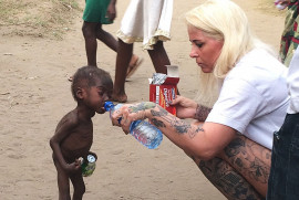 Danimarkalı bir gönüllü tarafından evlat edinen Afrikalı çocuğunun son hali (foto)