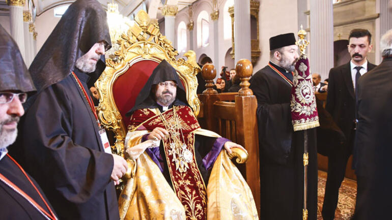 Türkiye Ermenileri Patriği Maşalyan tahta çıktı