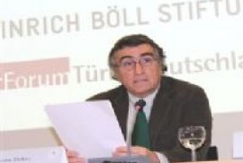  Hasan Cemal “1915 Ermeni Soykırımı” adlı en son kitabını Berlin’de tanıttı