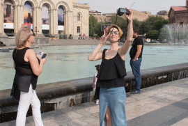 Rus turistler Kadınlar günü için Yerevan’a gelmeyi tercih ediyorlar