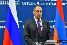 Lavrov, Azerbaycan ve Ermenistan elçileriyle sınırdaki gerilimi görüştü