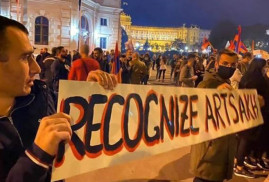 "Türkiye ile Azerbaycan: bir ulus, iki katil" Avusturya ve Slovakya'da protestolar