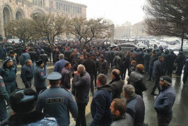 Ermenistan'da muhalefetin hükümet karşıtı protesto gösterileri devam ediyor