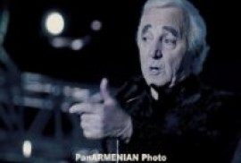  Charles Aznavour Ermenistan’a gelecek