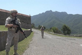 Rus Barış Gücü askerleri 172 Karabağ Ermeni sakinini Amaras ve Gandzasar’a eşlik etti