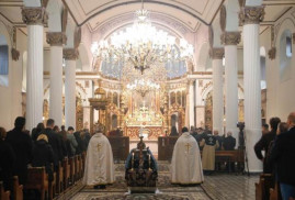 Başrahip Tatul Anuşyan son yolculuğuna uğurlandı