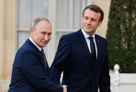 Putin ile Macron Karabağ'ı görüştü