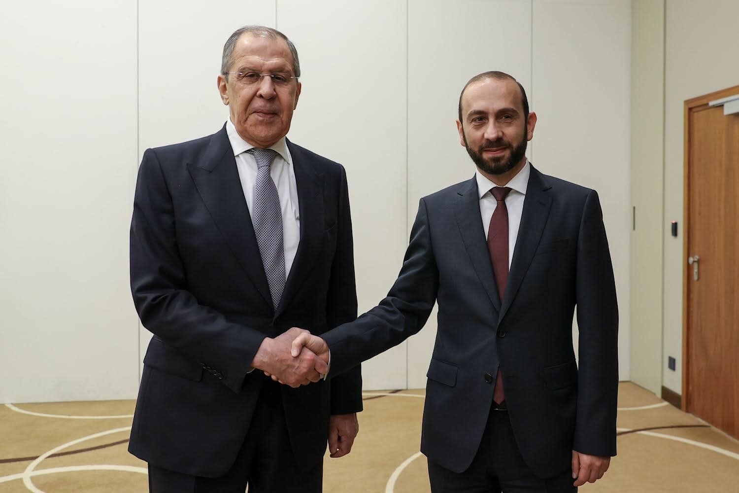 Antalya'da Mirzoyan ile Lavrov görüştü