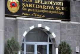 Diyarbakır Sur Belediyesinden Ermenice tabela