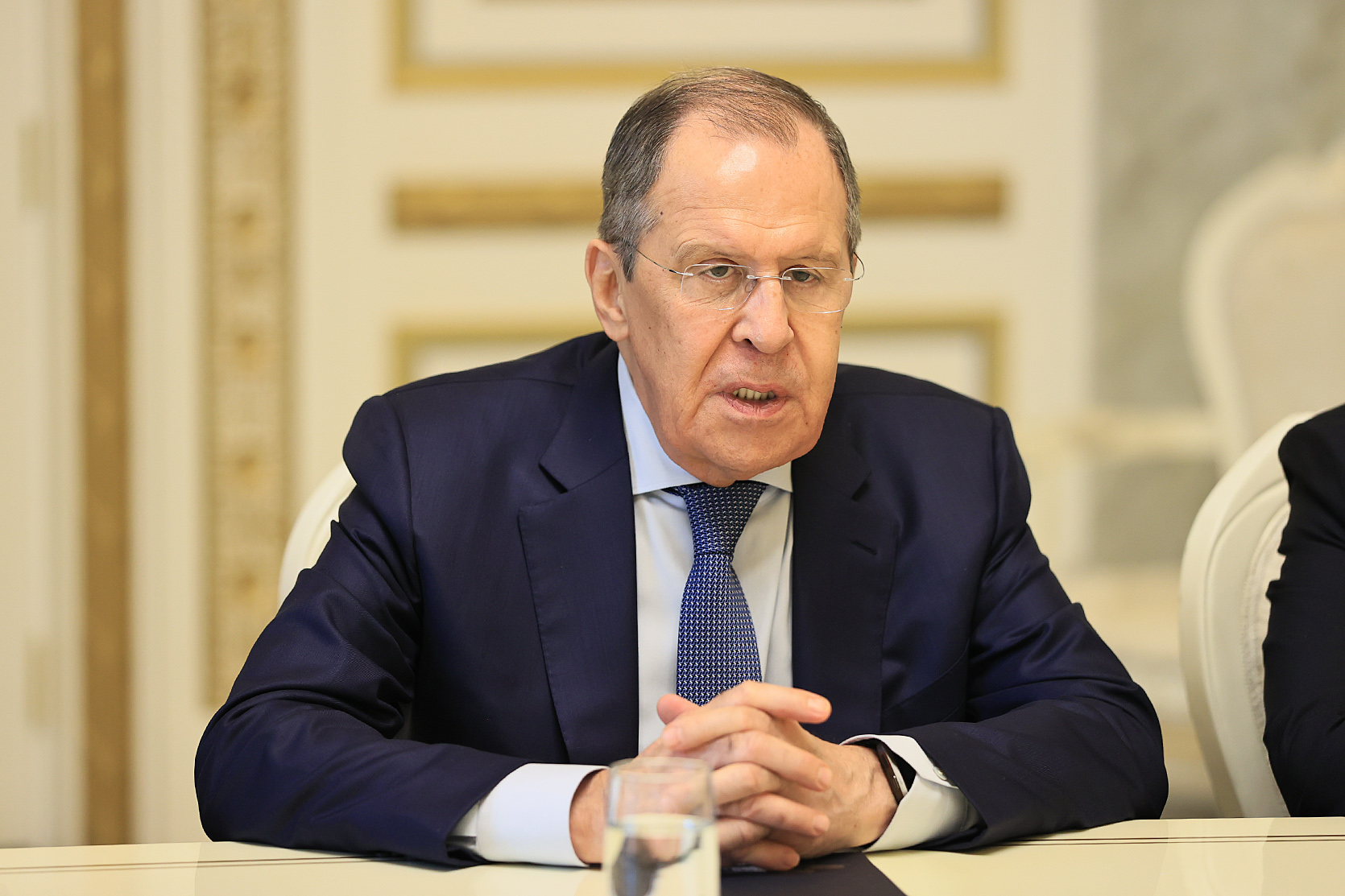 Lavrov: Azerbaycan-Ermenistan barışıyla ilgileniyoruz