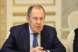 Lavrov: Azerbaycan-Ermenistan barışıyla ilgileniyoruz