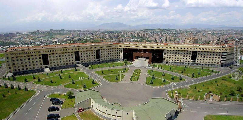 Azerbaycan, Norabak ve Sraşen yönünde bulunan Ermeni mevzilerine ateş açtı