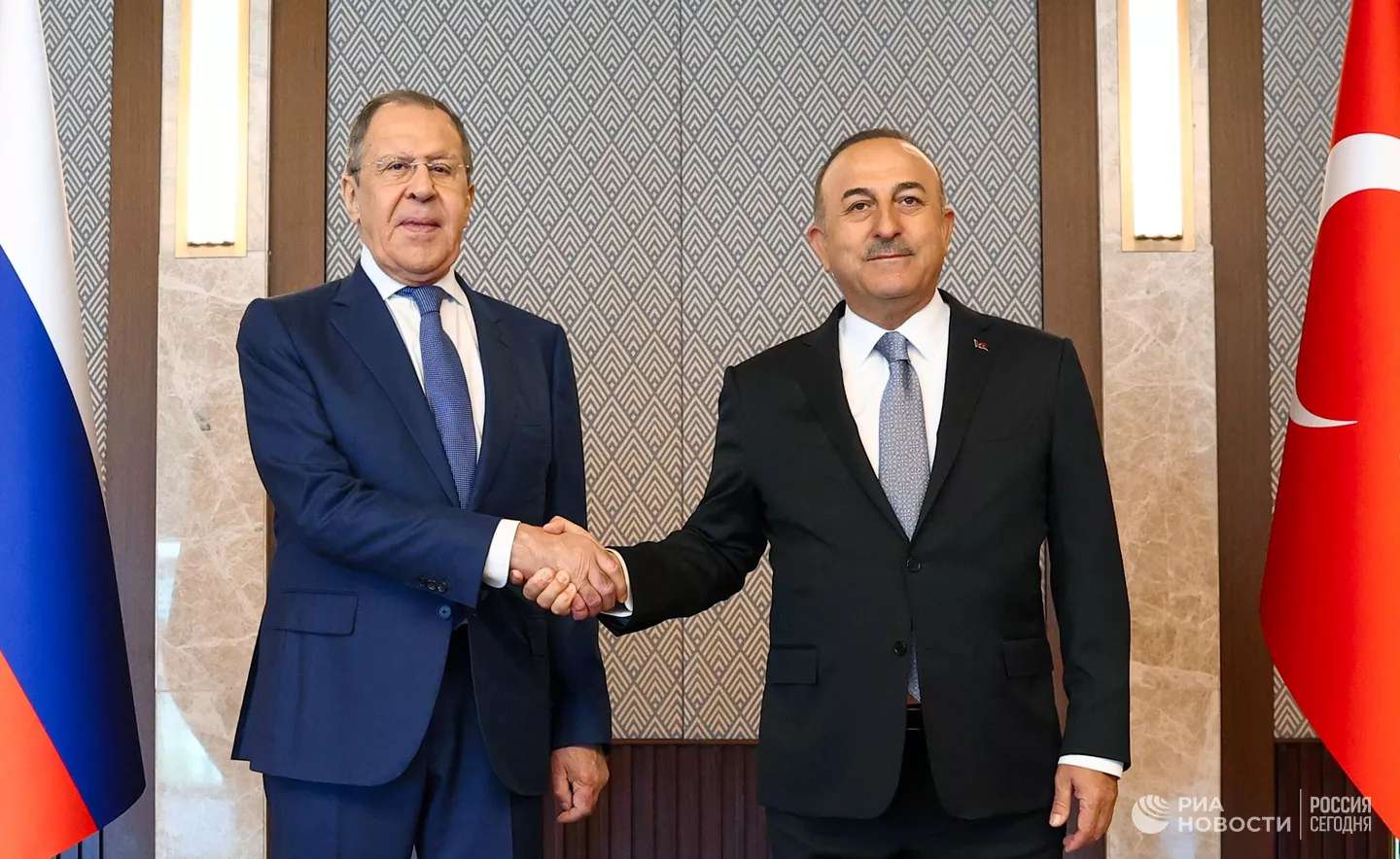 Lavrov ve Çavuşoğlu Dağlık Karabağ'ı görüşecek