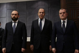 Lavrov, Mirzoyan ve Bayramov ile yaptığı üçlü görüşmeden sonra açıklamada bulundu