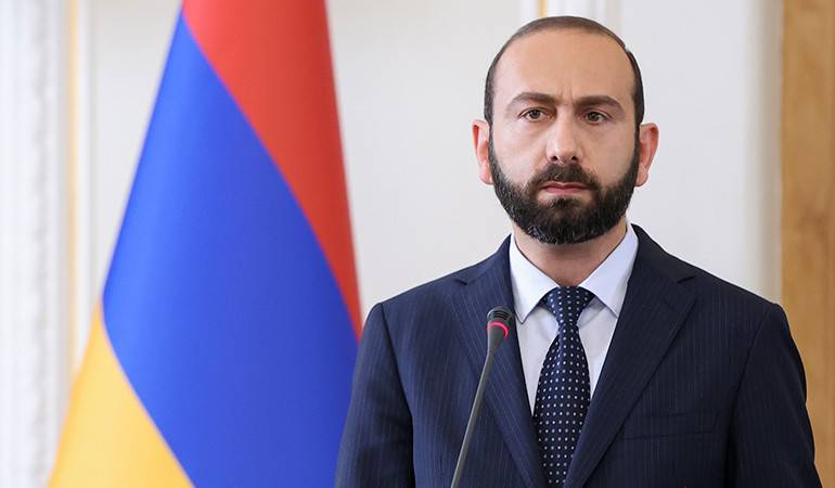 Mirzoyan: Ermenistan ve Azerbaycan arasında barış, toprak bütünlüğünün karşılıklı tanınması durumunda mümkün olabilir