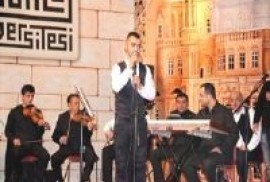 Mardin Musiki Derneği tarafından düzenlenen konserde Ermenice şarkılar da söylendi 