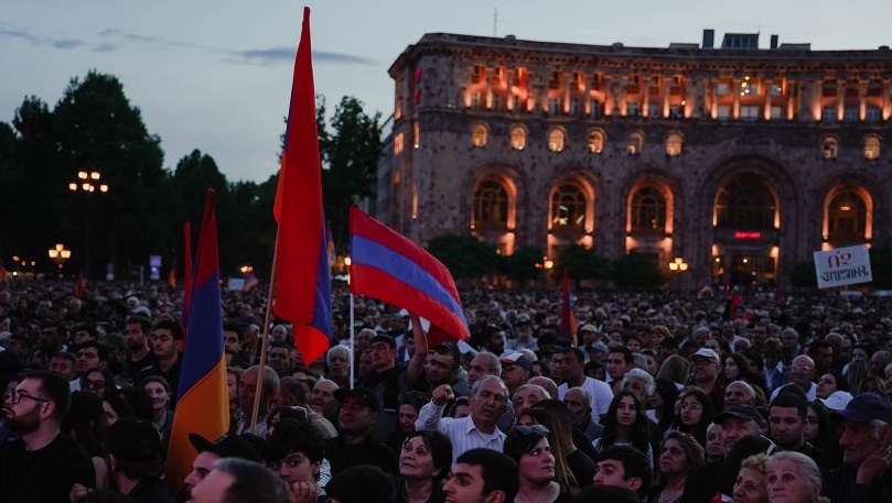 Ermenistan'daki protestolar hala devam ediyor