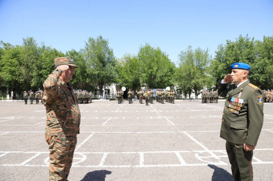 Ermenistan Savunma Bakanı Yardımcısı Barış Gücü Tugayını ziyaret etti