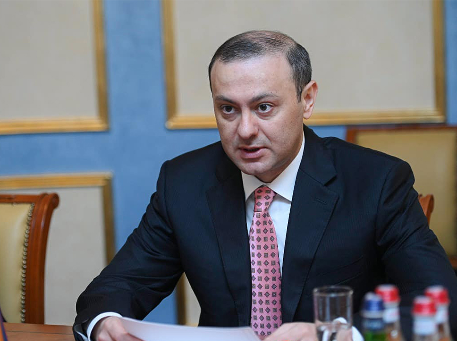 Ermenistan Güvenlik Konseyi Sekreteri, İsviçre'de Ukrayna ile ilgili bir zirveye katılacak