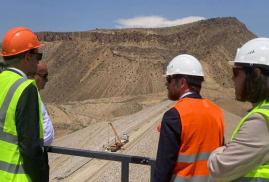 Fransız Büyükelçi, Fransız Kalkınma Ajansı ile birlikte Ermenistan'daki Vedi Barajı'nı ziyaret etti