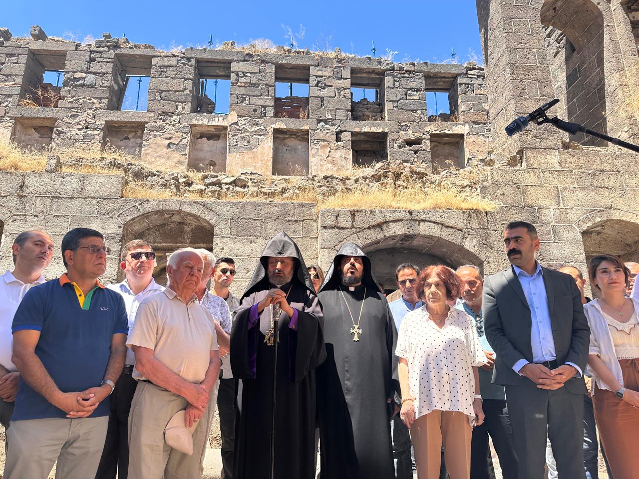 Diyarbakır Surp Sarkis Ermeni Kilisesi’nin restorasyonu başladı