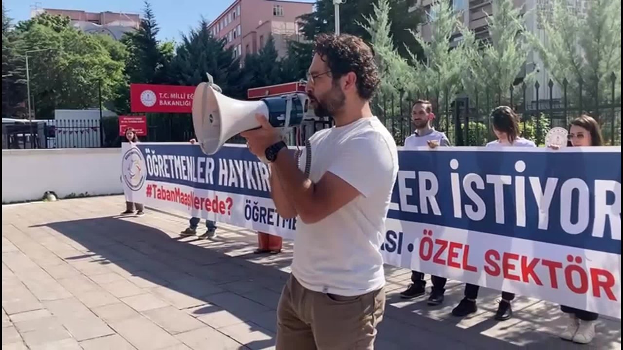Թուրքիայում 25 ուսուցիչ է ձերբակալվել