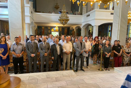Ermenistan Büyükelçisi, Kıbrıs'ın kuzey kesiminin işgalinin 50. yıldönümü ayine katıldı