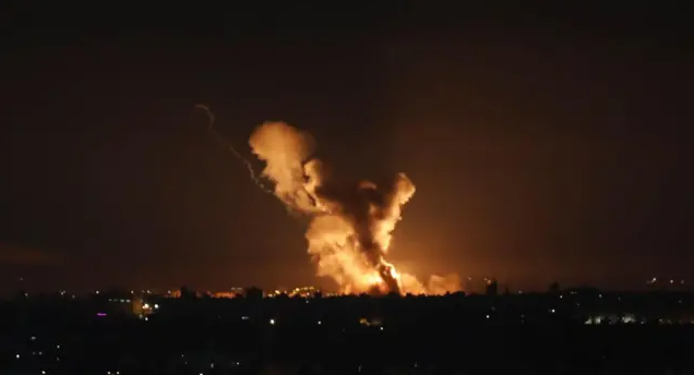 İsrail'den Lübnan'a hava saldırısı (Video)