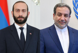 Mirzoyan, İran'lı yeni mevkidaşını göreve atanması vesilesiyle tebrik etti