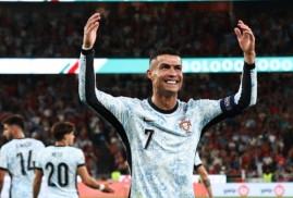 Cristiano Ronaldo, futbol tarihinde 900 gol atan ilk futbolcu oldu