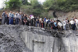 Paşinyan'dan Hamaney ve Pezeşkiyan'a taziye mesajları