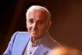 Fransa’da Ermeni efsanevi şarkıcı Charles Aznavour'un fotoğraf sergisi gösterilecek