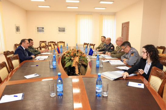 NATO Uluslararası Askeri Karargâh Başkanı Adamczak başkanlığındaki heyet Ermenistan'da