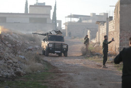 Cihatçılar Hama'nın eteklerine vardı: Halep'ten Hama'ya çekilen Suriye ordusu 'Geri püskürtmeye hazırız' dedi