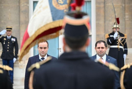 Ermenistan Savunma Bakanı, Fransız mevkidaşını yeniden atanmasından dolayı tebrik etti