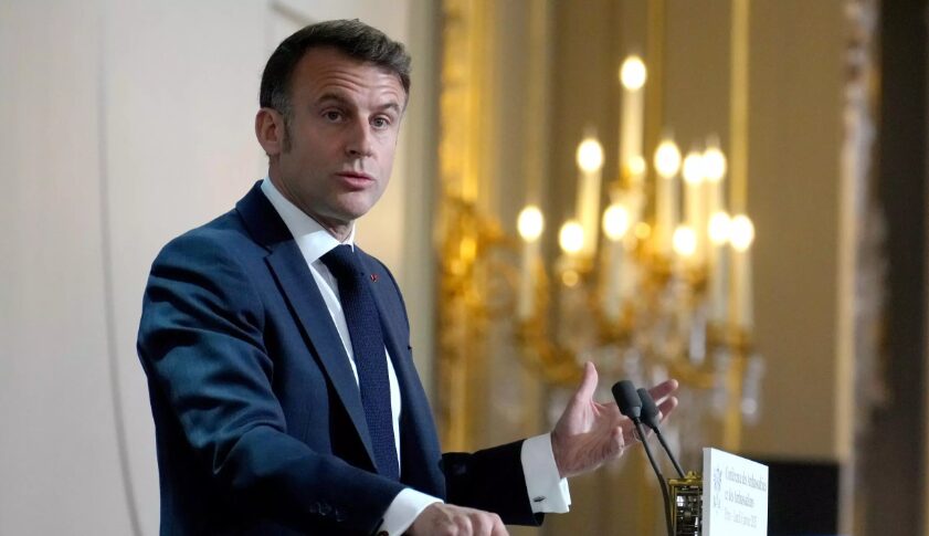 Macron: Rusya, Azerbaycan'ın Dağlık Karabağ'daki eylemlerine destek verdi