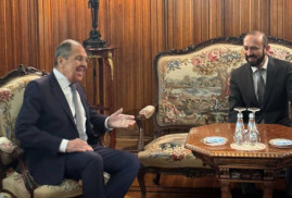 Lavrov, Mirzoyan’ın Yerevan davetini kabul etti